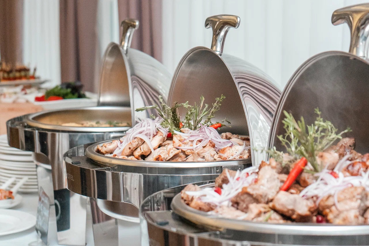 Шведский стол в Воздвиженском